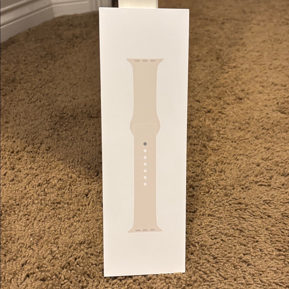 Apple Watch Band
Starlight Color
Brand New in box unopened